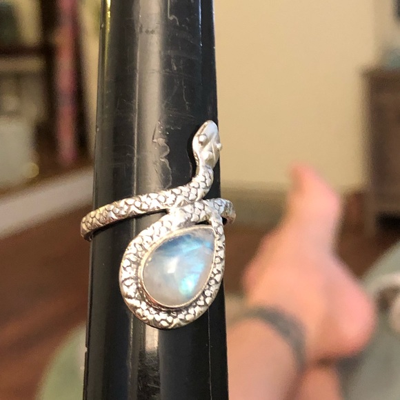 Moonstone Snake Sterling Silver Ring Sz 9 - Picture 3 of 7